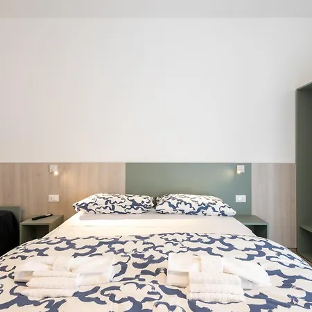 Gasthuis La Perla Del Mare 3*